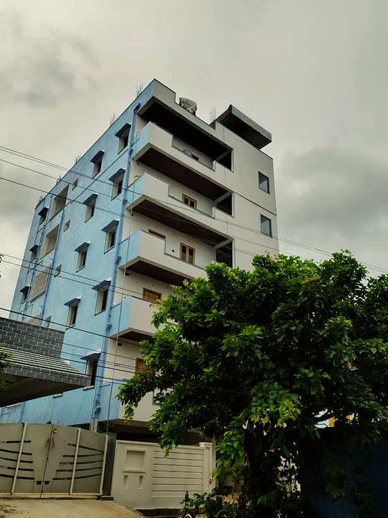 A1 Residency building, one flat per floor